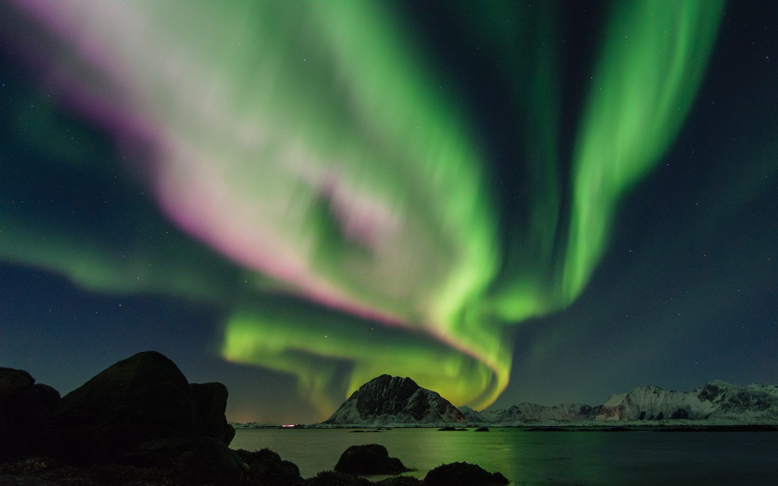 Fishing villages beneath the Lofoten peaks