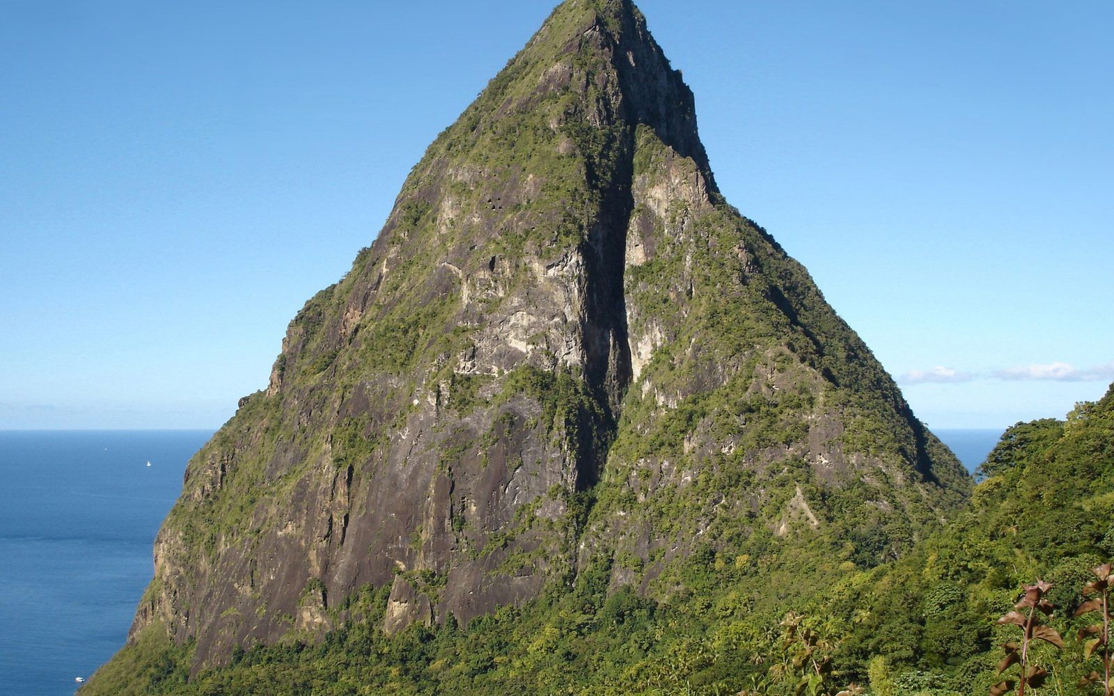 Saint Lucia in 2026: The Pitons, Sulphur Springs and a Caribbean Island Hitting Its Stride
