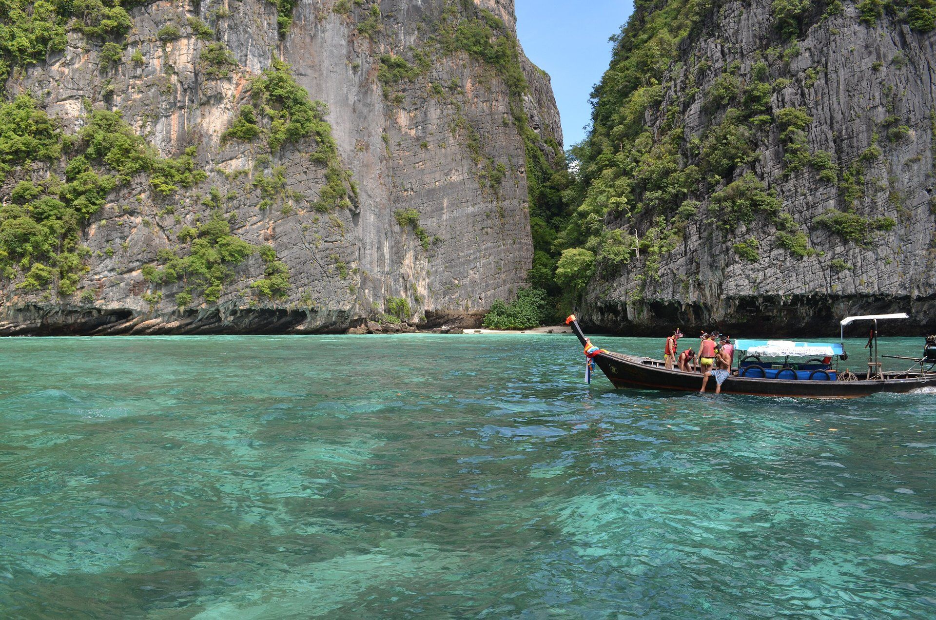 Thailand Islands, North & Bangkok for Two Couples