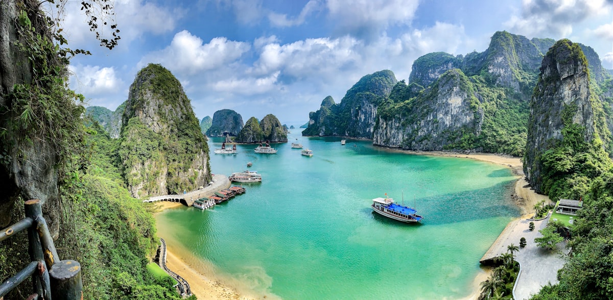 Vietnam North to Central: Hanoi, Ninh Binh Bay Cruise & Heritage Coast